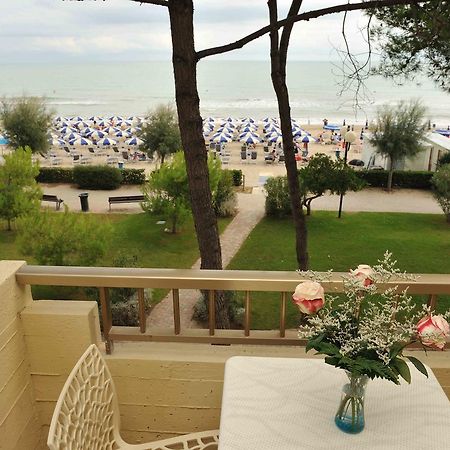 Hotel Abruzzo Pineto Kültér fotó