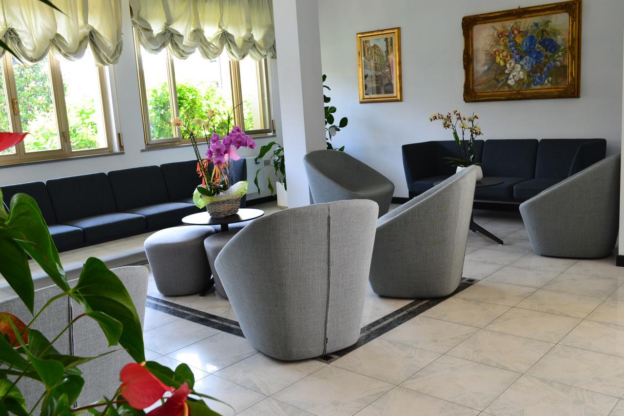 Hotel Abruzzo Pineto Kültér fotó