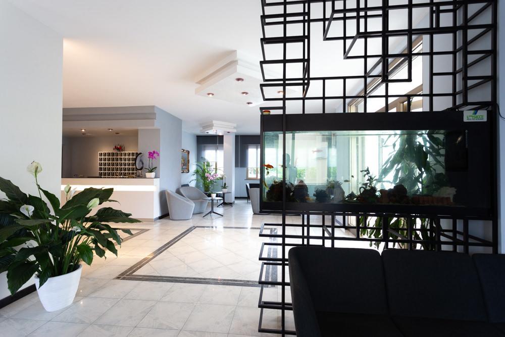 Hotel Abruzzo Pineto Kültér fotó