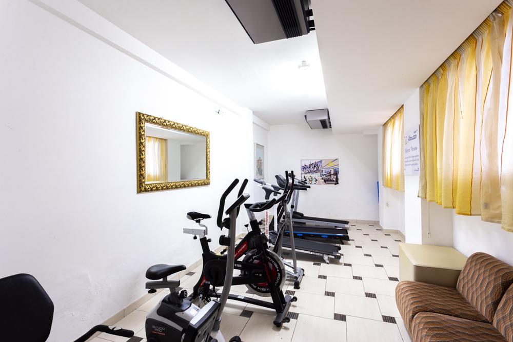 Hotel Abruzzo Pineto Kültér fotó